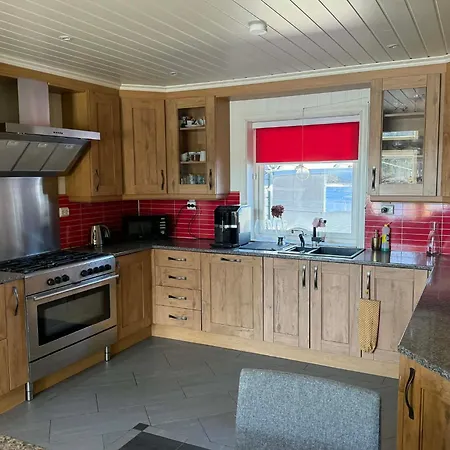 Heyerdahl Main House * Amli